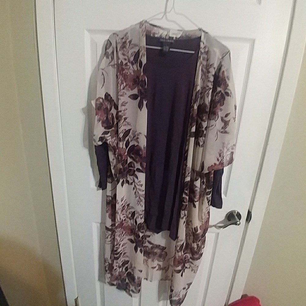 Two Basic Tops - image 3